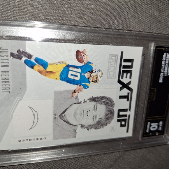 Justin Herbert rc gem 10 Gma - Picture 2 of 4